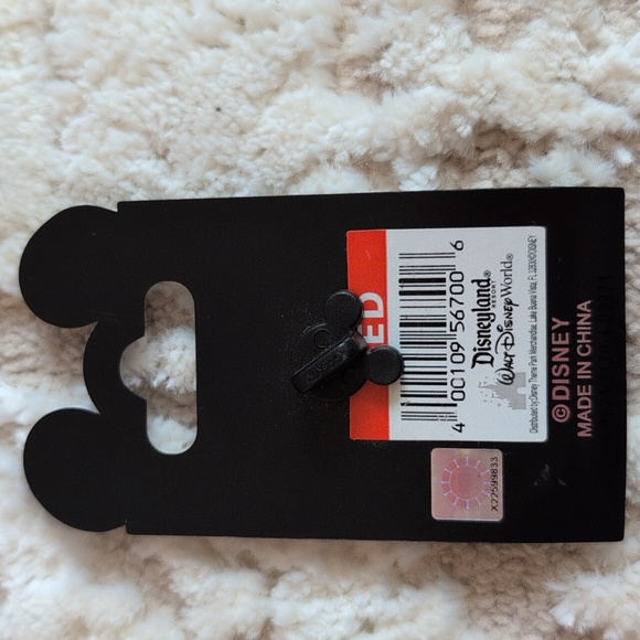 Disney Florida Gator Football Pin - Picture 3 of 3